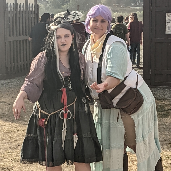 Meet your Posher, Missa - Picture 1 of 1